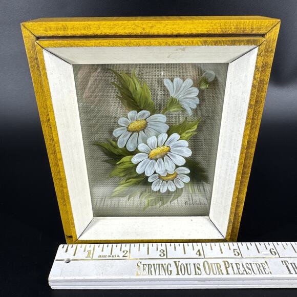 Vintage 3D Layered Glass Hand-Painted Daisy Glass Art Miniature By Barbara - Picture 3 of 14